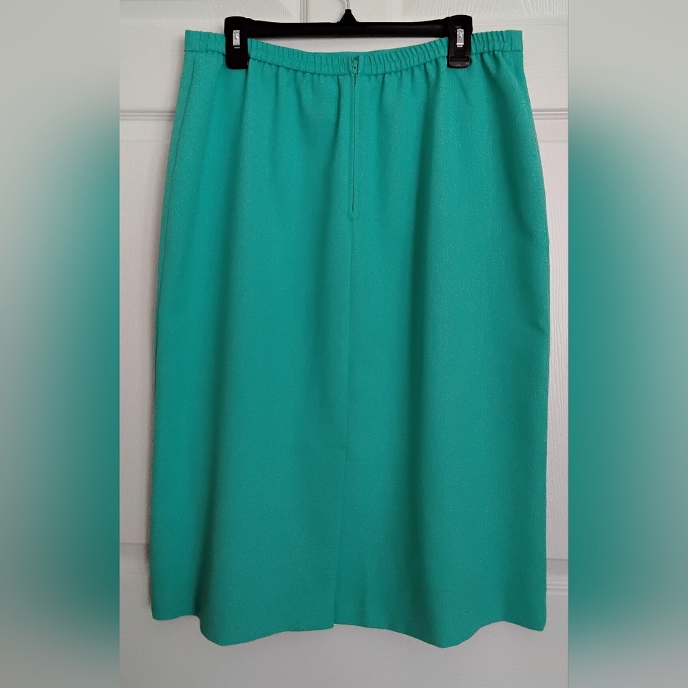 Kornet Teal Three-Piece Blazer Set - Picture 6 of 9